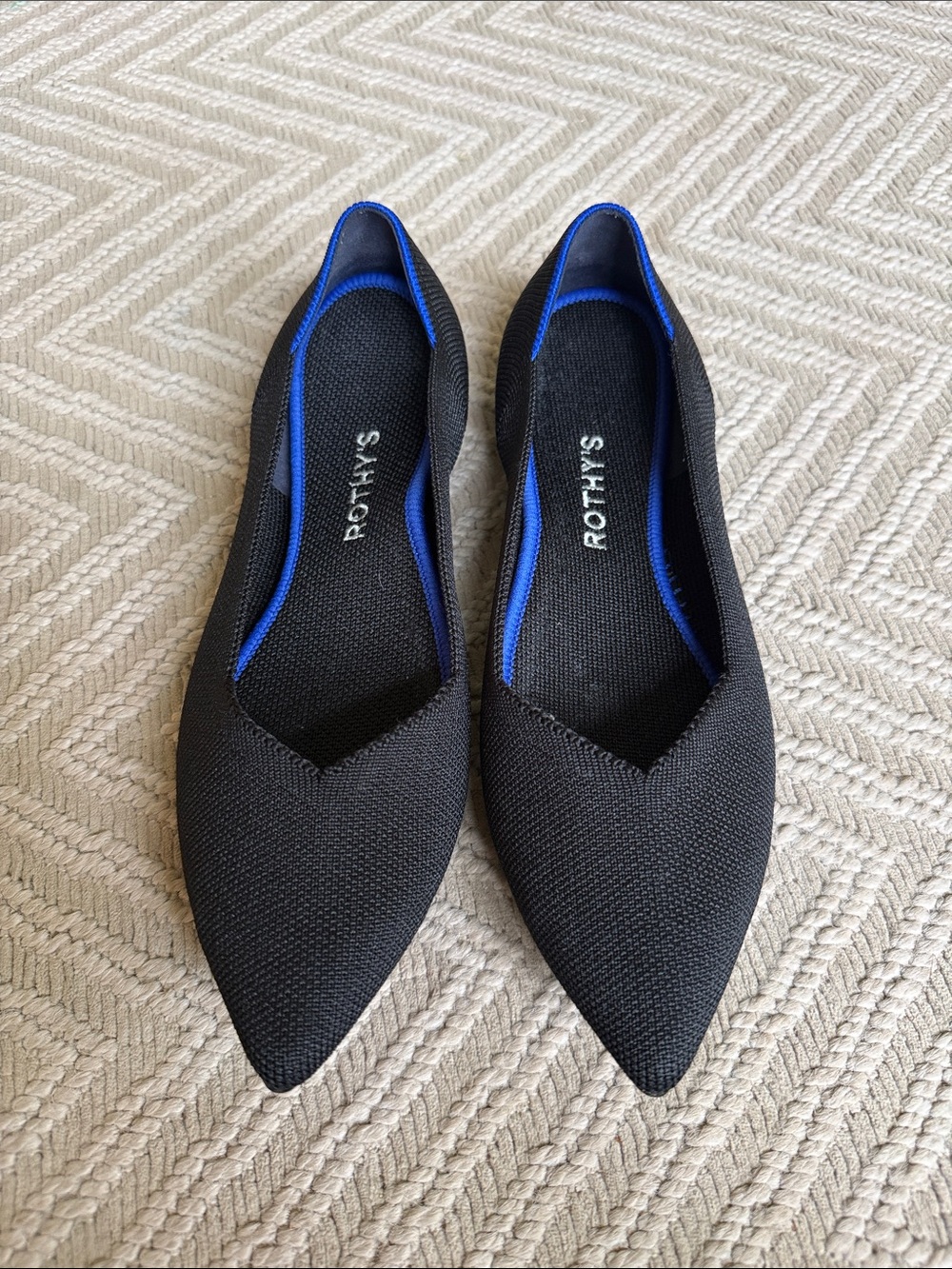 Rothy’s size 8 point shoes